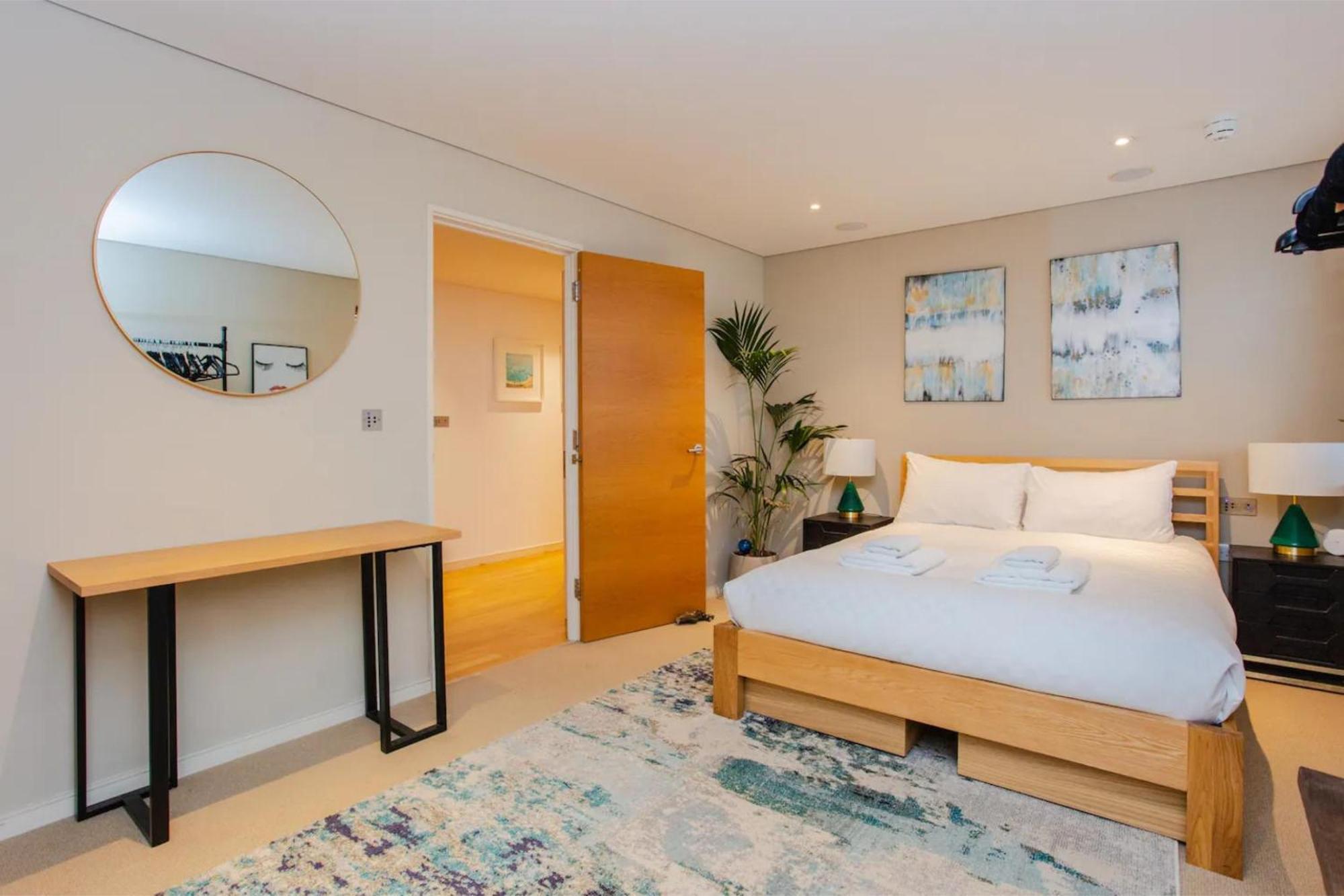 Modern 3 Bedroom Apartment In Paddington Londra Exterior foto
